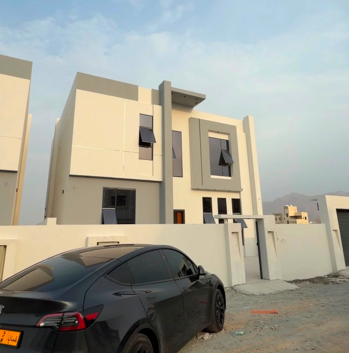 🏡🔥 فيلا للبيع في العامرات – الحاجر | فرصة للشراء