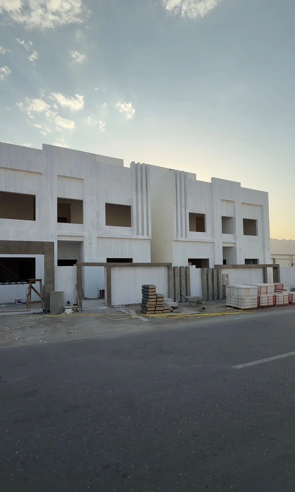 🏡🔥 توين فيلا فخمة للبيع – العامرات، مدينة النهضة مربع 12