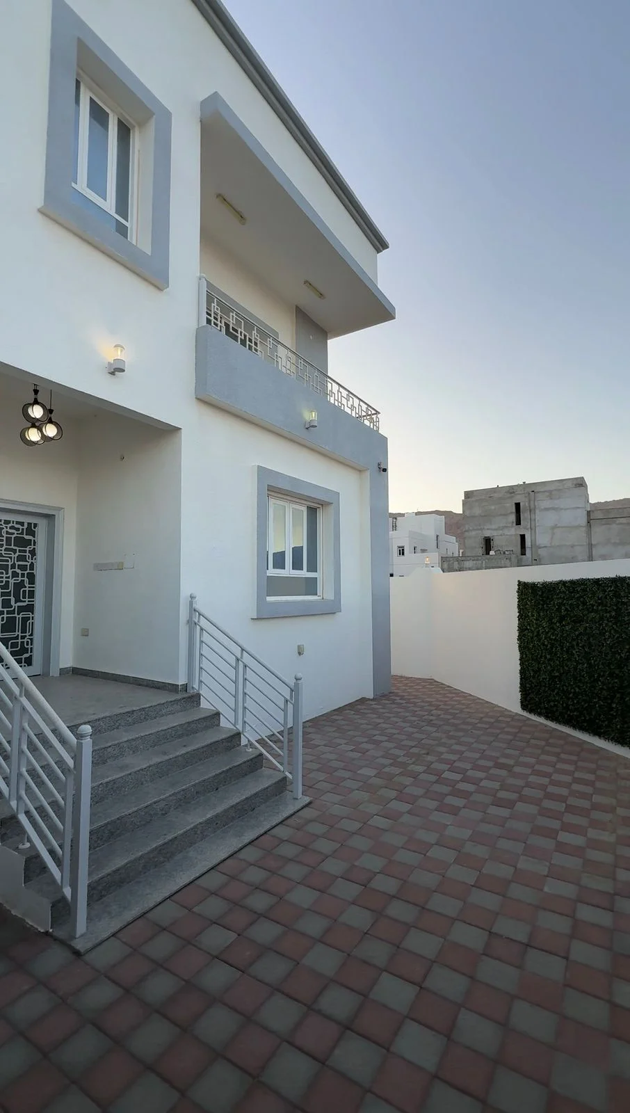 🏡🔥 فيلا مستقلة للبيع – مرتفعات العامرات الثامنة